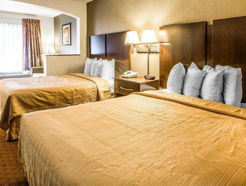 Quality Inn & Suites Near Панама Сити Бийч Екстериор снимка