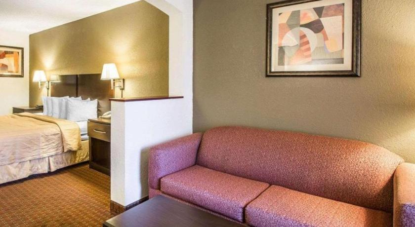 Quality Inn & Suites Near Панама Сити Бийч Екстериор снимка